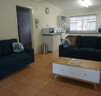 11 Bomburra Court - Rainbow Beach Comfortable Beach House Plenty of boat parking - Australian Destinations