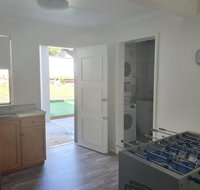 12 Cooloola Drive - Family home close to beach pet friendly - Australian Destinations