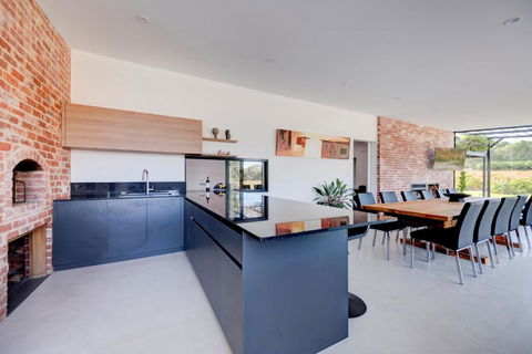 CASALE ESTATE - Australian Destinations 3