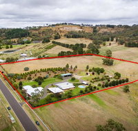 505 CONROD STRAIGHT MOUNT PANORAMA - Australian Destinations
