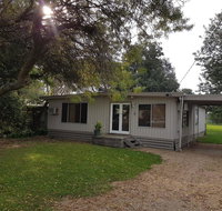 53 Honeysuckle Grove - Australian Destinations