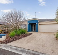 A TOUCH OF CLASS - PET FRIENDLY OUTSIDE ONLY - Australian Destinations