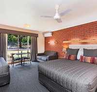 AAt 28 Goldsmith Motel - Australian Destinations