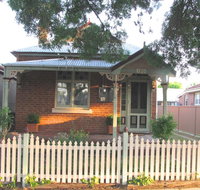 Acacia Cottage on Peel Bathurst - Australian Destinations