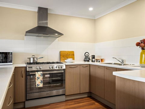 Eagle Bay Beach House - 300m To The Beach! - Australian Destinations 2