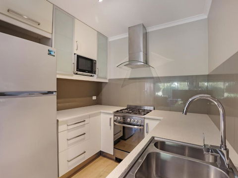Eagle Heights Holiday Units - Australian Destinations 4