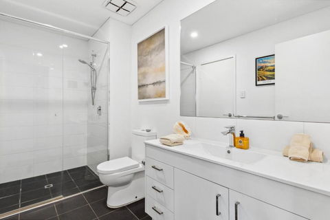 EAST34/60 - Urban Sanctuary - Australian Destinations 4