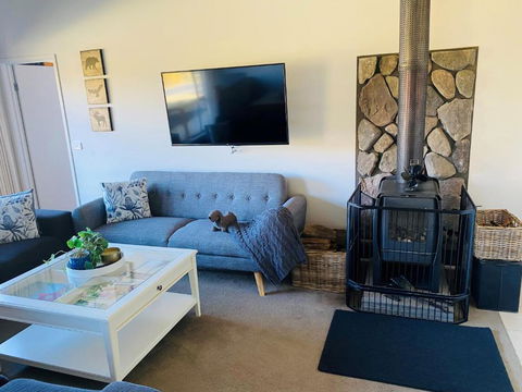 ELM Accommodation - Merrijig - Australian Destinations 3