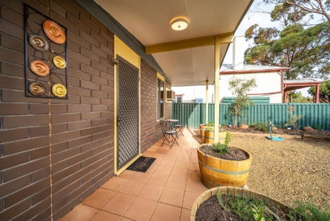 Flinders Ranges Bed And Breakfast - Australian Destinations 1