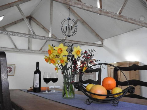Grape Pickers Cottage - Australian Destinations 1