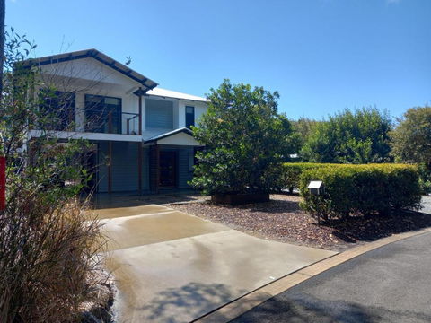 Ibis 9 House - Australian Destinations 0