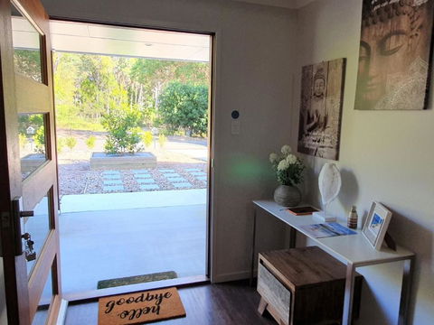 Ibis 9 House - Australian Destinations 3