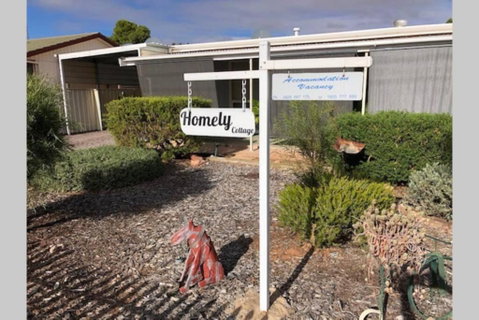 Homely Cottage - Australian Destinations 3