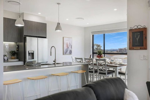 Illalangi-Modern Escape & Views - Australian Destinations 1