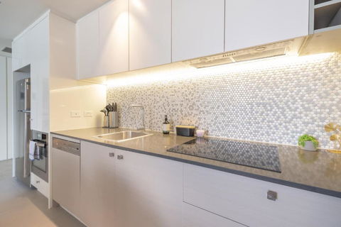Immaculate 1br Apt In Docklands Pool Free Parking - Australian Destinations 2