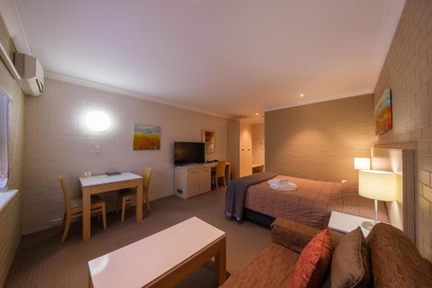 Imperial Motel - Australian Destinations 2