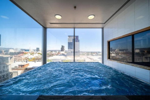 Infinity On Morphett Adelaide - Australian Destinations 1