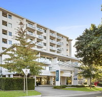 Adina Serviced Apartments Canberra Dickson - Australian Destinations