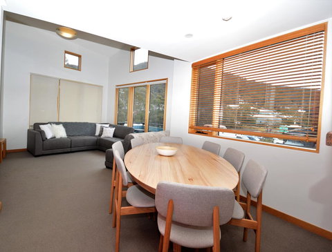 Akuna 3 - Australian Destinations 3