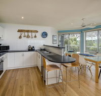 Alchemy on Island Beach - Australian Destinations
