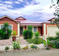 All Seasons Port Elliot Holiday House - Australian Destinations