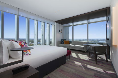 Aloft Perth - Australian Destinations 0