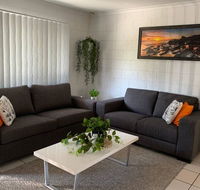 Andergrove Home with a Garden View-Wi-fi  Netflix - Australian Destinations