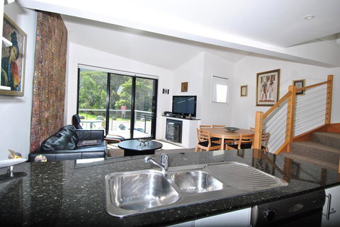 Angala 2 - Australian Destinations 1