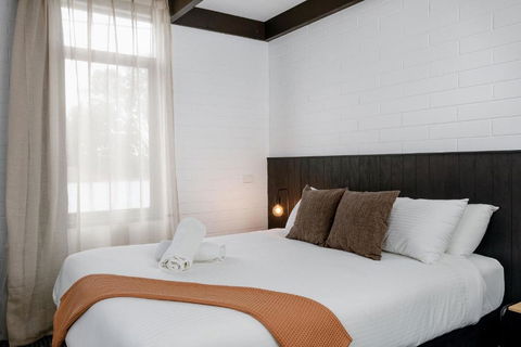 M Hotel - Australian Destinations 2