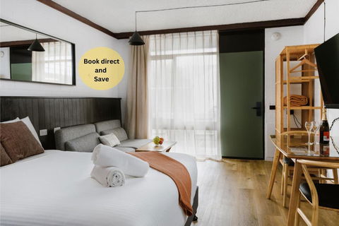 M Hotel - Australian Destinations 0