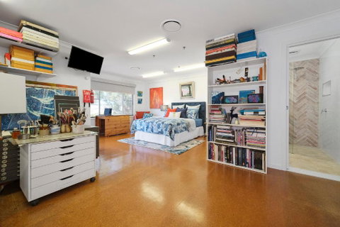 Marche Home Stay, Immaculate Presentation, Private & Relaxing - Australian Destinations 1