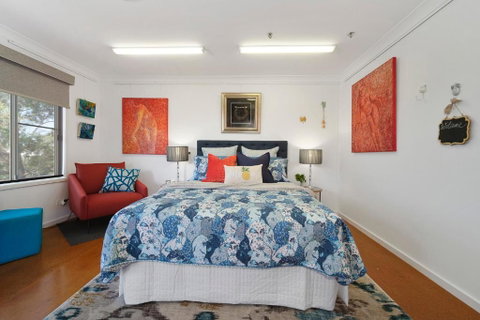 Marche Home Stay, Immaculate Presentation, Private & Relaxing - Australian Destinations 0