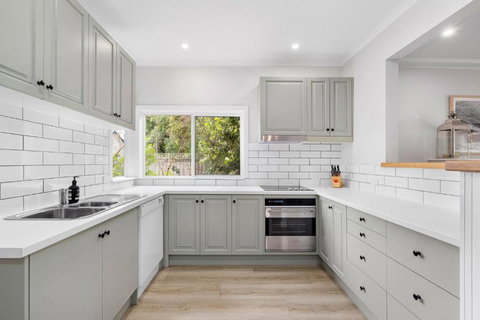 McCrae Beach House - Australian Destinations 2