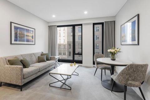 Meriton Suites Melbourne - Australian Destinations 0