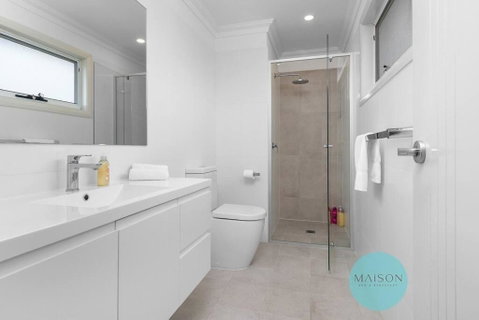 Modern Townhouse In The Heart Of Adamstown - Australian Destinations 2