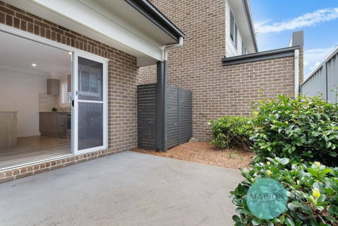 Modern Townhouse In The Heart Of Adamstown - Australian Destinations 3