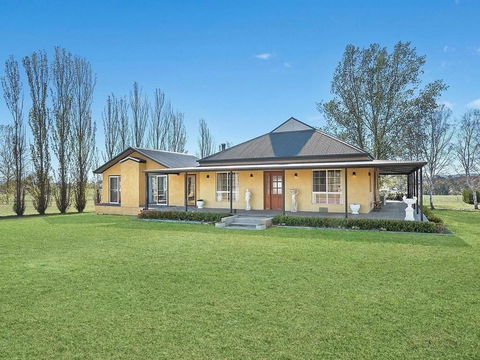 Mudgee Farm Stay - Australian Destinations 0