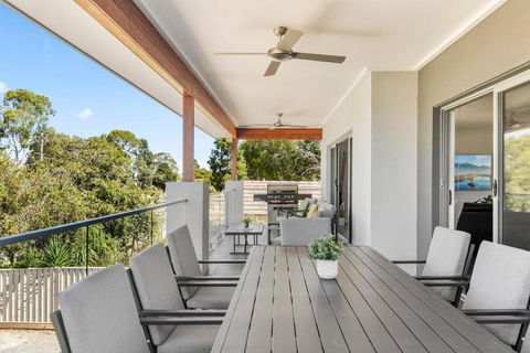 NEW - Sunrise Waters Holiday House - Australian Destinations 3