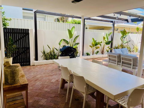 NOR214 - Northstead Coastal Charm - Australian Destinations 1