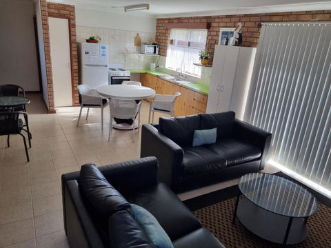 Ocean Beach Chalet 16 - Australian Destinations 2