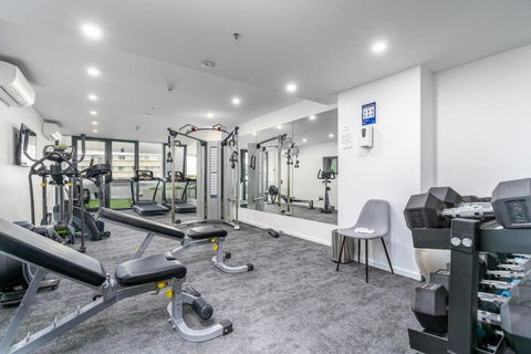 Park Avenue Apt In The Heart Of The City - Australian Destinations 1