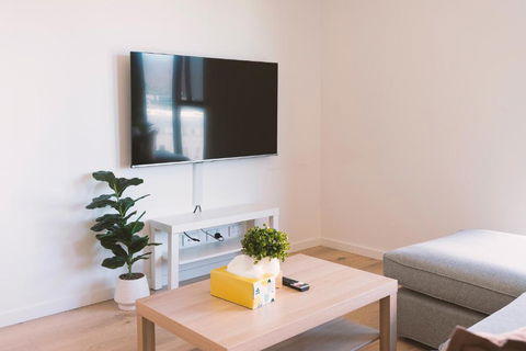 Patio Mt View 1BR Apt In CBD Near ANU And Museum With Free Parking And WiFi - Australian Destinations 1