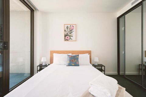 Patio Mt View 1BR Apt In CBD Near ANU And Museum With Free Parking And WiFi - Australian Destinations 3