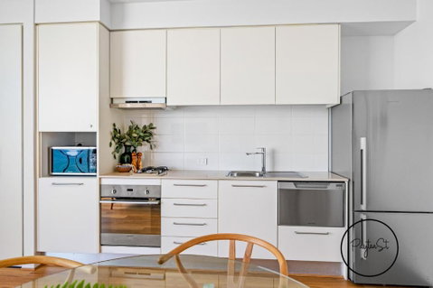 Perfect Penthouse - WiFi Included - Australian Destinations 3