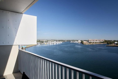 Portside On Honeysuckle - Australian Destinations 1