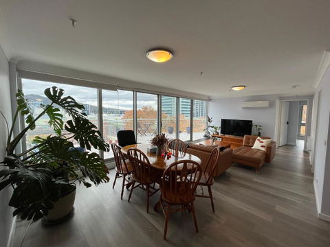 Private Room With Ensuite In The CBD - Australian Destinations 0