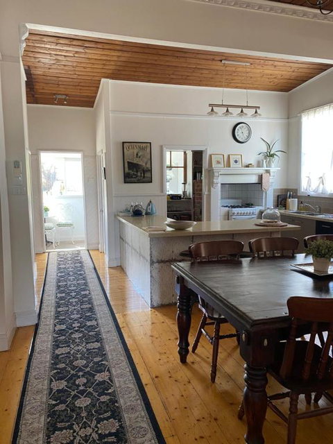 R&R Blue Diamond Luxury Cottage Maryborough, Vic - Australian Destinations 3