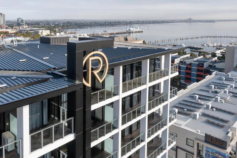 R Hotel Geelong - Australian Destinations 1
