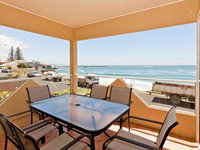 Avalon 2- uninterrupted views- almost on the beach