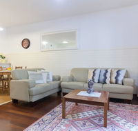 B2 Broadway Abode close to Swan River UWA  Hospitals - Australian Destinations